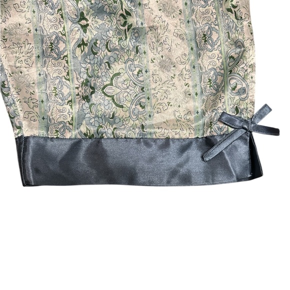 NWOT La Vie en Rose Luxury Edition 3 piece satin lingerie set - Picture 9 of 13